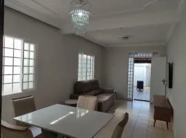 Casa ampla e linda com área de lazer