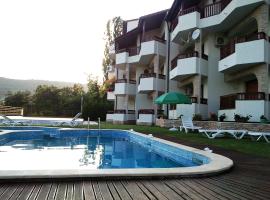 莫斯基布里兹酒店，位于巴尔奇克的酒店