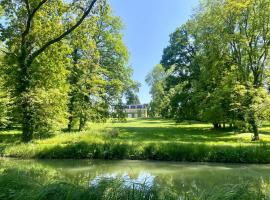 Château de Belleaucourt，位于Coulommes-la-Montagne的ä½å®¿åŠ æ—©é¤æ—…é¦†