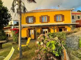 Sea view house in Faja da Ovelha with garden and terrace