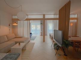 N&Oslash;DA - N&oslash;rdic Design Apartment with Terrace，位于利普托斯基米库拉斯的自助式住宿