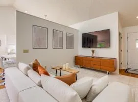 Upscale Home near Blossom, CVNP, Ski Resorts