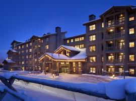 提顿山小屋Spa贵族山庄酒店，位于提顿村提维诺滑雪缆车附近的酒店