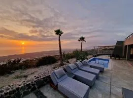 Theano Cave Suites & Villas