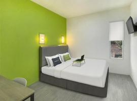 Urbanview Don Juan Pondok Gede by RedDoorz，位于Warungsergon的酒店