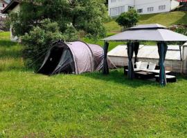 Panorama Camping，位于Krattigen的露营地