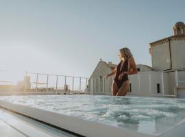 al 22 Suite & Spa Luxury Experience，位于滨海波利尼亚诺的Spa酒店