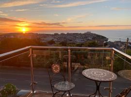 Newquay Sunset & Sea View Apartment in Town Centre，位于纽基的公寓