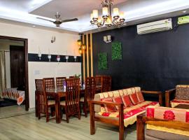 Atithi Stay By Kasa Lusso - Luxury 2 BHK In Faridabad，位于法里达巴德的酒店