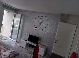 Adagio Studio Apartment，位于普拉夫的度假短租房