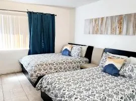 Oasis at Hollywood - Sleeps 5 - Unit 1