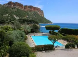 Exceptionnel, 5' du village de cassis, vue féerique, piscine, parking