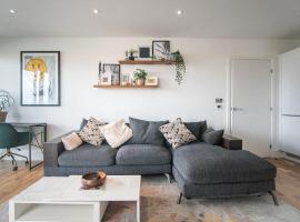 Stunning Riverside View Apartment, near Canary Wharf & O2，位于伦敦的酒店