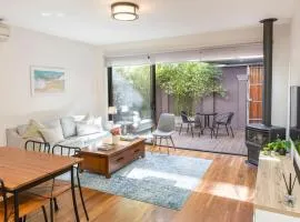 'The Stylish Victorian' Indoor-outdoor Local Living