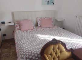 penelope bedroom，位于切萨诺的住宿加早餐旅馆