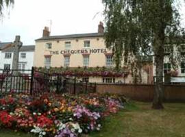 The Chequers Hotel，位于霍尔比奇的酒店