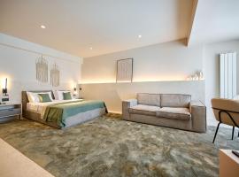 Alezzi Infinity Aparthotel & Spa，位于北马马亚-讷沃达里的Spa酒店