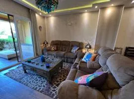 Chalet in Mountain View Sokhna 1 luxurious with garden 3 bedrooms with AC, 2 bathrooms, heated pool, families only