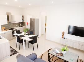 Modern 3BR Apartment with Balcony - Close to Limestone Heritage Park，位于Siġġiewi的酒店
