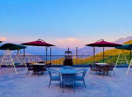 Pinerock Resort, Mussoorie ! Luxury Rooms ! Mountain View ! Open Terrace ! Cafe，位于穆索里的低价酒店
