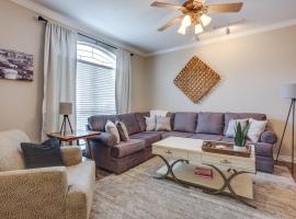 College Station Retreat Near Texas AandM University!，位于大学城的酒店