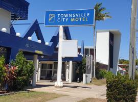 Townsville City Motel，位于汤斯维尔的酒店
