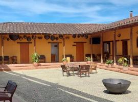 Hotel Campestre Ronda Ecuestre Rionegro，位于里奥内格罗的酒店