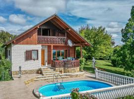 Pool Villa Adonis - Happy Rentals，位于Semič的度假屋