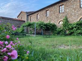 Auberge de Corsas，位于Saint-Victor的酒店
