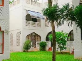 Apartment 211, pool, beach access nearby