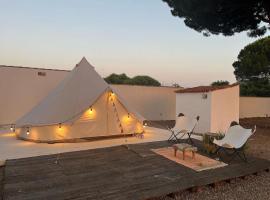 CÁDIZ -TIPI en Chiclana de la frontera, España，位于奇克拉纳－德拉弗龙特拉的酒店