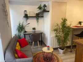 Charmant appartement proche du centre ville，位于凯恩的度假短租房