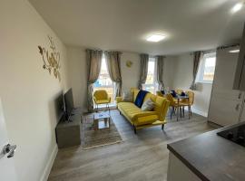 Spacious Apartment in Brooklands，位于米尔顿凯恩斯的酒店