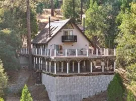 Spacious Pine Mountain Lake Cabin Rental with Decks