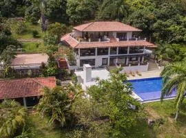 Casa de Lujo con piscina privada - La Mesa Cundinamarca