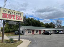 The Village Motel，位于Steamboat Rock的汽车旅馆