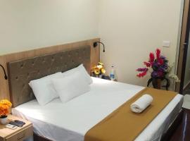 Hotel Amutham，位于蒂鲁奇奇拉帕利的酒店