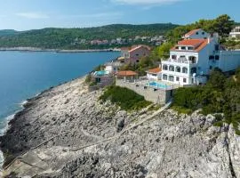 Family-friendly apartments with swimming pool Zavalatica, Korcula - 183