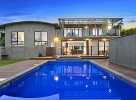 Luxury Mount Martha Hideaway with Pool and Spa