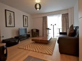 Apartment in Newbury Parkway Centre