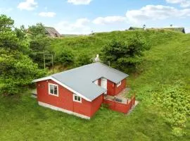 Gorgeous Home In Fan With Kitchen