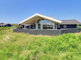 Holiday Home Thrugils - 800m from the sea in Western Jutland by Interhome，位于亨讷斯特兰德的乡村别墅