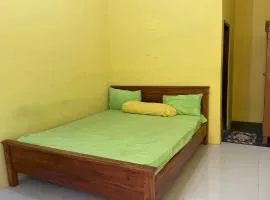 OYO Life 93036 Eddy Homestay Syariah