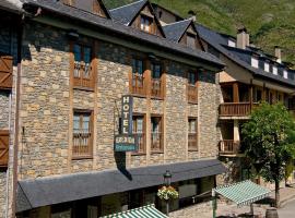 Hotel Avenida Benasque，位于贝纳斯克的酒店