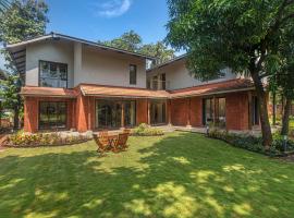 SaffronStays Amavi Beach House，位于达博利的酒店