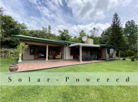 Berg Escape Kiepersol - Spacious Luxury Family Home，位于温特顿的豪华酒店