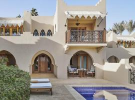 Royal Villas with private pool in Four-Season Sharm - By Royal Vacations EG，位于沙姆沙伊赫的乡村别墅