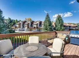 Cozy Colorado Retreat with Deck, Grill and Pool Access