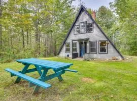 Pet-Friendly Belfast Retreat - 2 Mi to Downtown!