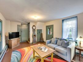 Jim Croces Farmhouse Apartment in Downingtown!，位于唐宁敦的酒店